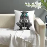 وسادة فروية لطيفة بغطاء مطبوع عليه صورة فتاة تصلي - Okomall