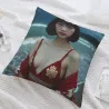 ビーチの女の子の絵柄のフリース・クッションカバー　美的 - Okomall