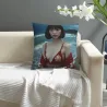 ビーチの女の子の絵柄のフリース・クッションカバー　美的 - Okomall