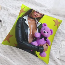 Plüsch-Kissenbezug mit abstrakter Mädchen-Grafik - OkoMall