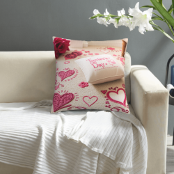 Coussin Décoratif Double Face Cœur Fleur Peluche - 45x45 cm | OKOMALL