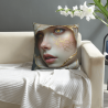 غطاء وسادة من الفرو المزدوج الجوانب بتصميم وجه إنسان فني - مقاس 18×18 بوصة