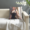 Housse de coussin en peluche recto-verso 18x18 pouces avec motif de belle fille anime