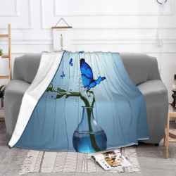 Manta de franela horizontal de 280g con diseño de mariposas azules y jarrón