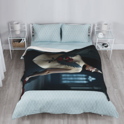 Couverture en flanelle 280g avec impression recto et motif féminin mystérieux
