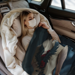 Manta de franela horizontal de 280g con estampado único de espalda femenina