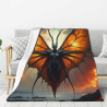 Couverture en flanelle verticale 280g imprimée recto avec motif de démon en forme de papillon
