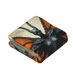 Couverture en flanelle verticale 280g imprimée recto avec motif de démon en forme de papillon