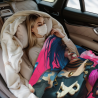 Manta de Flanela Horizontal de 280g con un Estilizado Patrón de Chica Anime