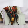 Manta de Franela Peluda 280g - Patrón Mecánico de Mariposa, Cómoda y Cálida