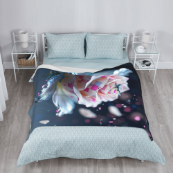 280g Vertical Flannel Blanket: Exquisite Rose Pattern and Comfortable Experience