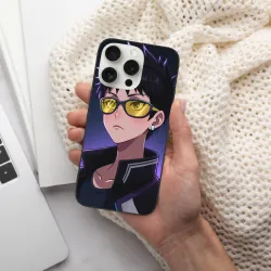 iPhone 15/Pro/Max 动漫角色手機殼 - 酷炫街頭風 | OKOMALL
