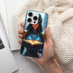 iPhone 15/Pro/Max 賽博龐克女戰士手機殼 - OKOMALL